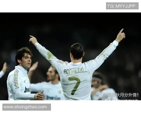 全球历史十大足球球星排行榜 解析各国传奇人物的辉煌成就与影响